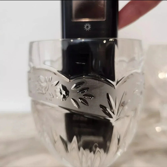 Vintage Set of 4 Oneida Southern Garden Wine/Water Glass - Picture 11 of 12